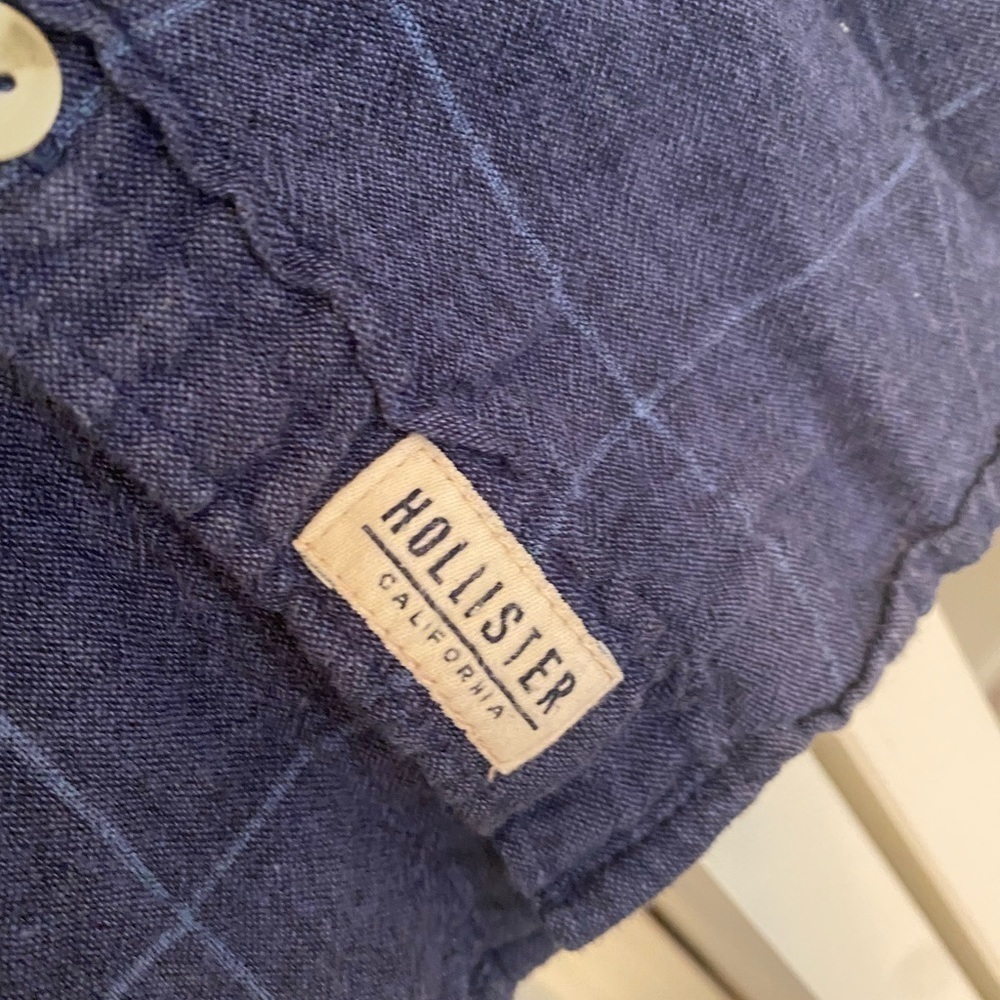 HOLLISTER Linen Button Down - Picture 4 of 12